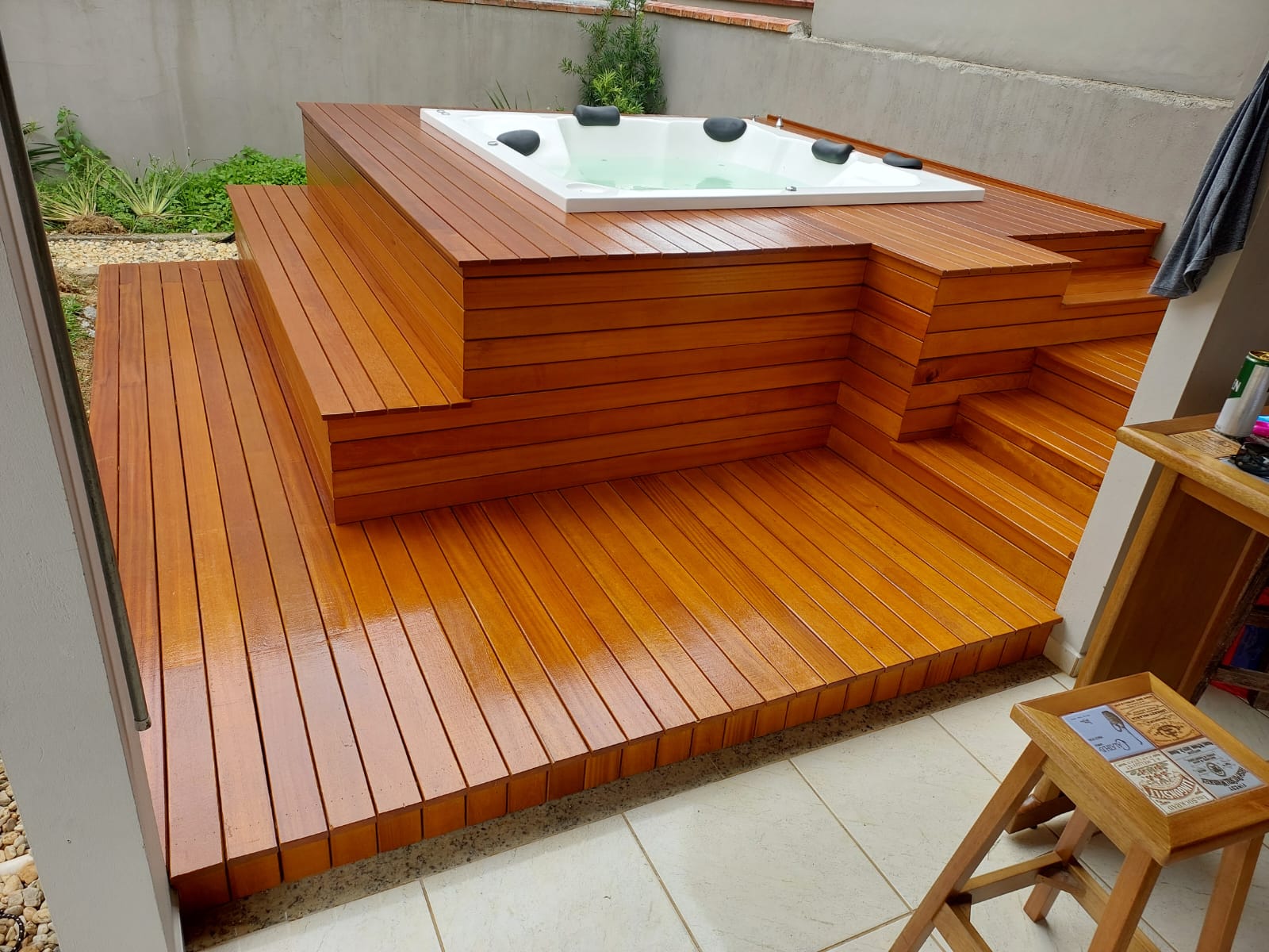 Deck em madeira Guariúba